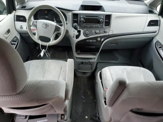 2012 TOYOTA SIENNA LE