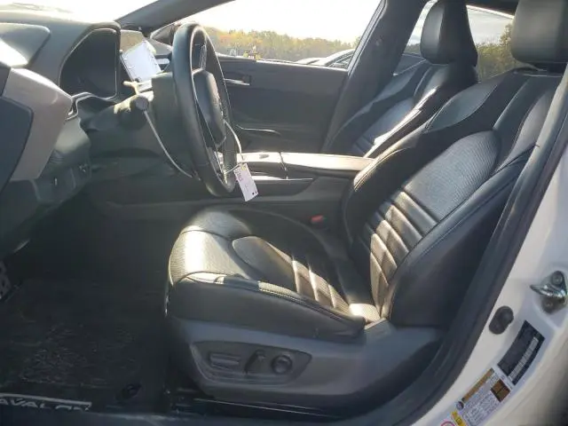 2019 TOYOTA AVALON XLE  