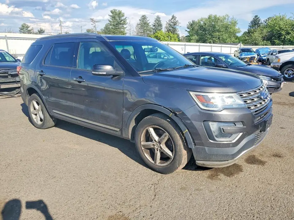 2016 FORD EXPLORER XLT  