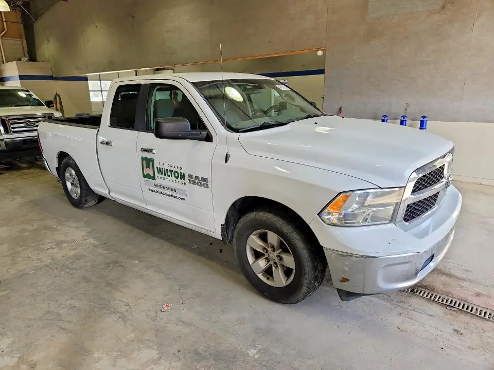 2017 RAM 1500 SLT  