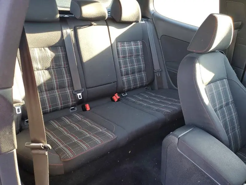 2013 VOLKSWAGEN GTI   