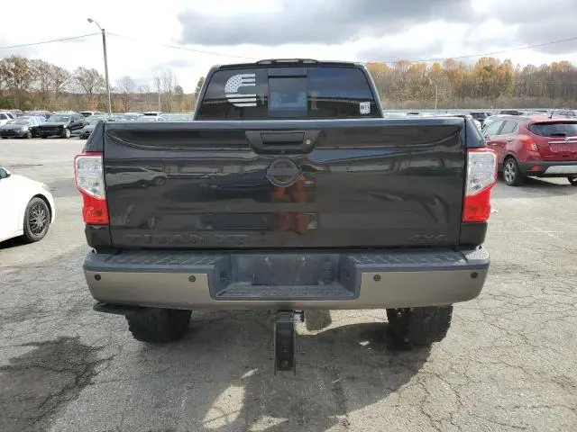 2017 NISSAN TITAN XD SL  