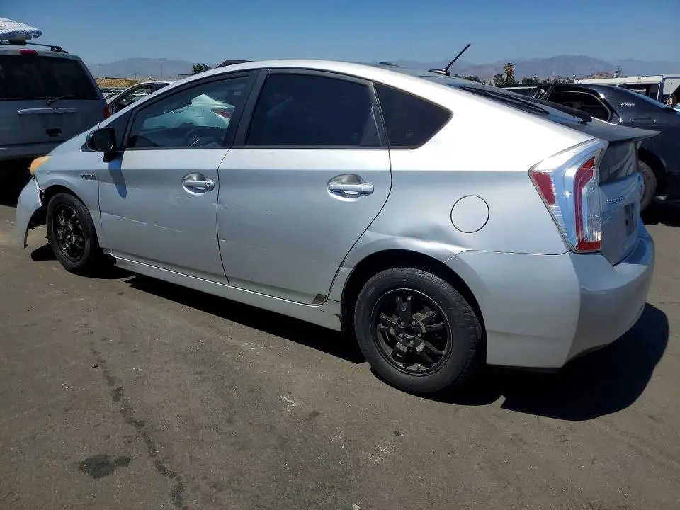 2013 TOYOTA PRIUS THREE  