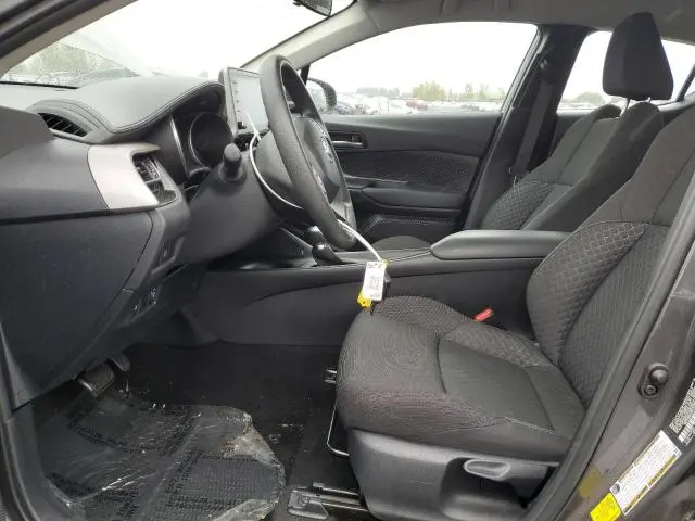 2021 TOYOTA C-HR XLE  