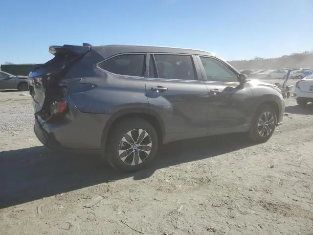 2025 TOYOTA HIGHLANDER HYBRID XLE  