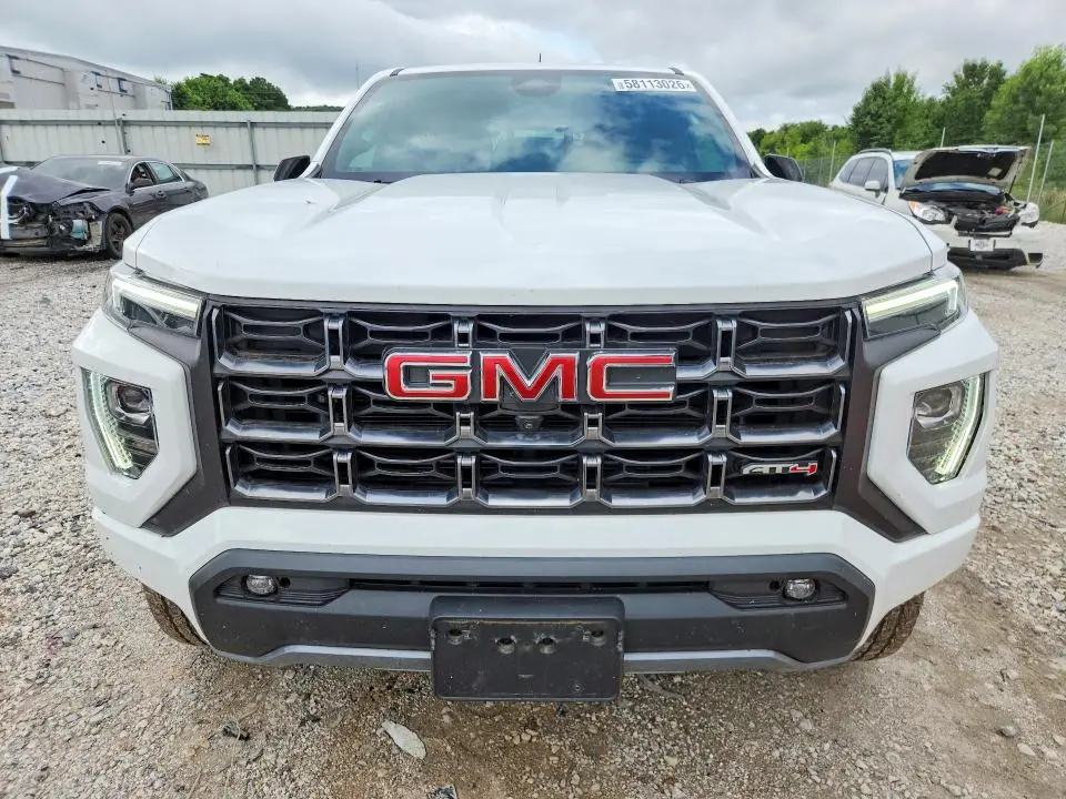 2023 GMC CANYON AT4  