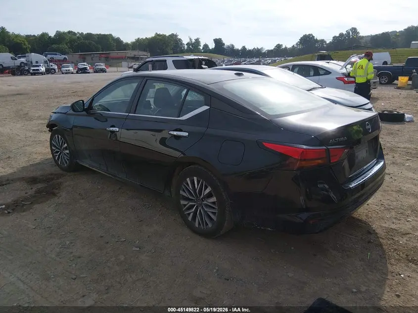 2023 NISSAN ALTIMA SV FWD
