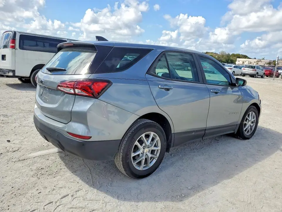 2023 CHEVROLET EQUINOX LS  