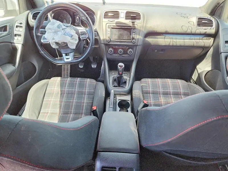 2011 VOLKSWAGEN GTI   