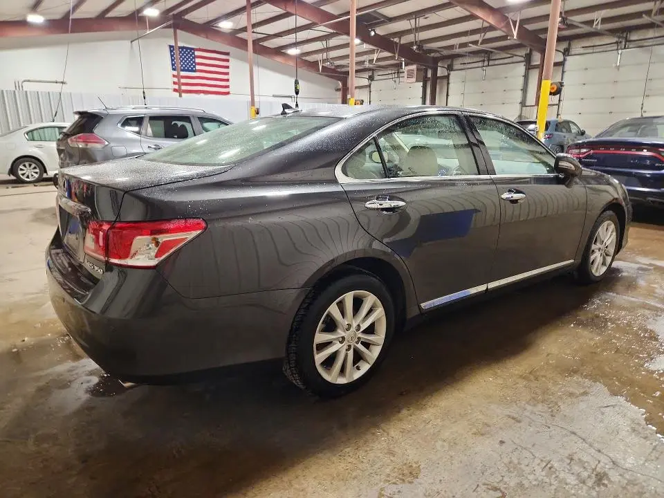 2011 LEXUS ES 350  
