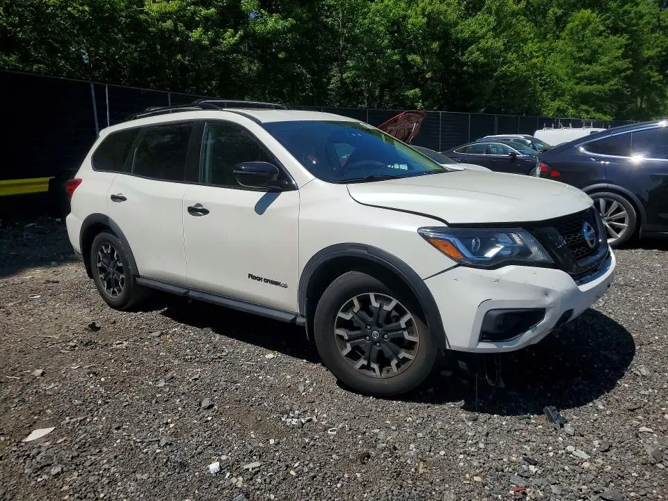 2020 NISSAN PATHFINDER SV  