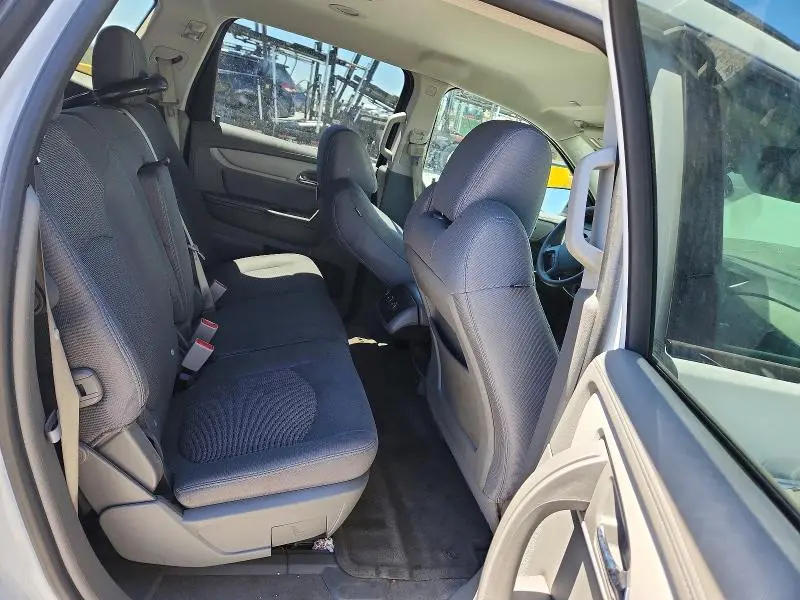2017 CHEVROLET TRAVERSE LS  