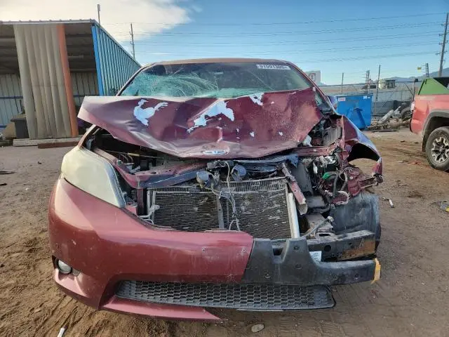 2012 TOYOTA SIENNA XLE  