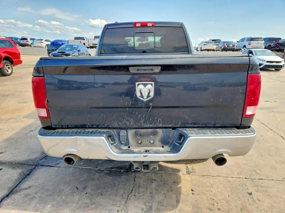 2015 RAM 1500 SLT  