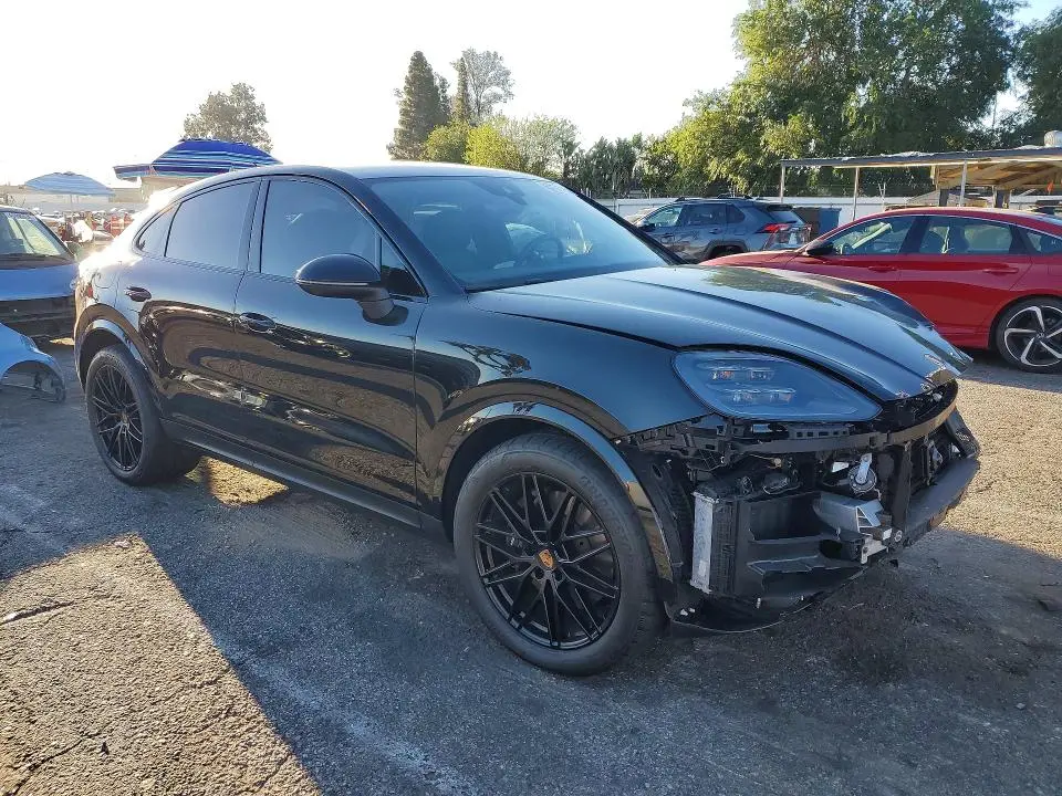 2025 PORSCHE CAYENNE COUPE  