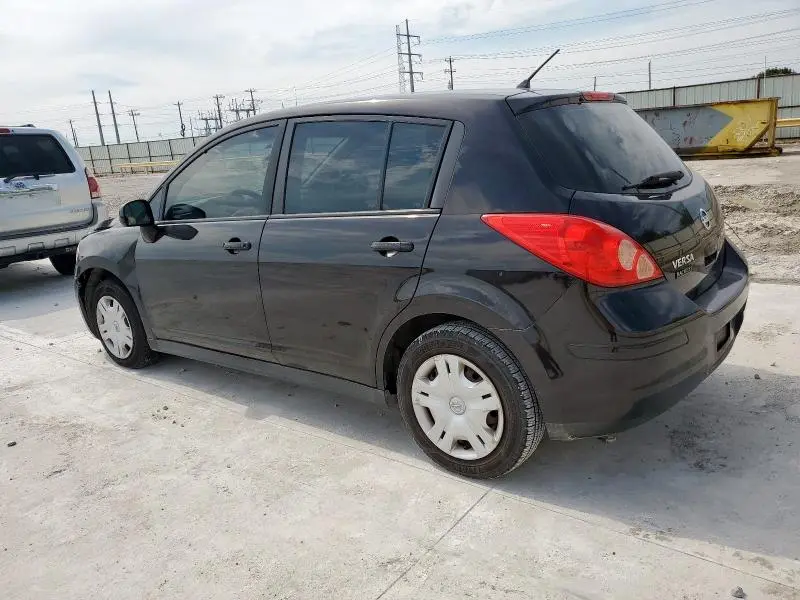 2010 NISSAN VERSA S  