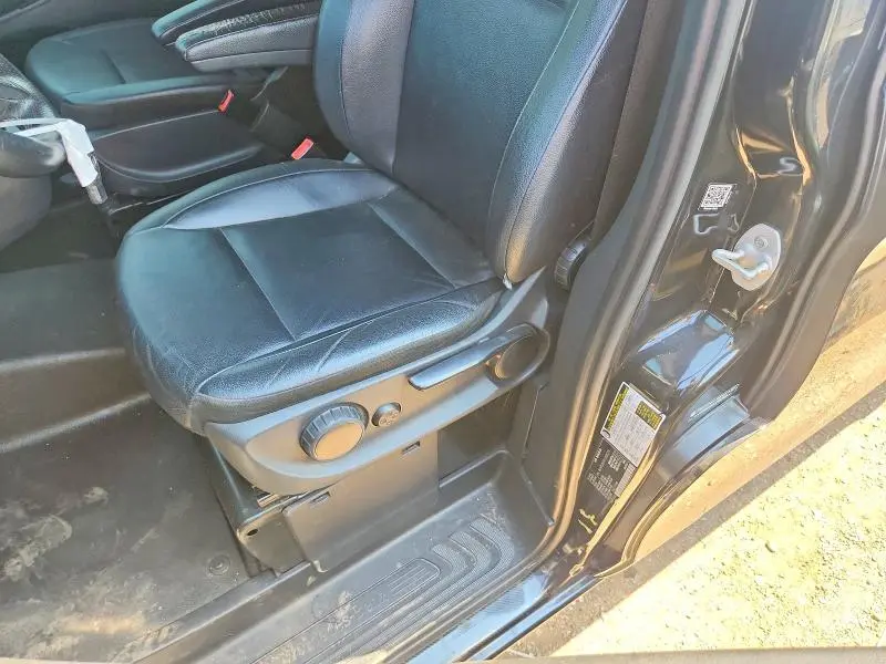 2017 MERCEDES-BENZ METRIS   