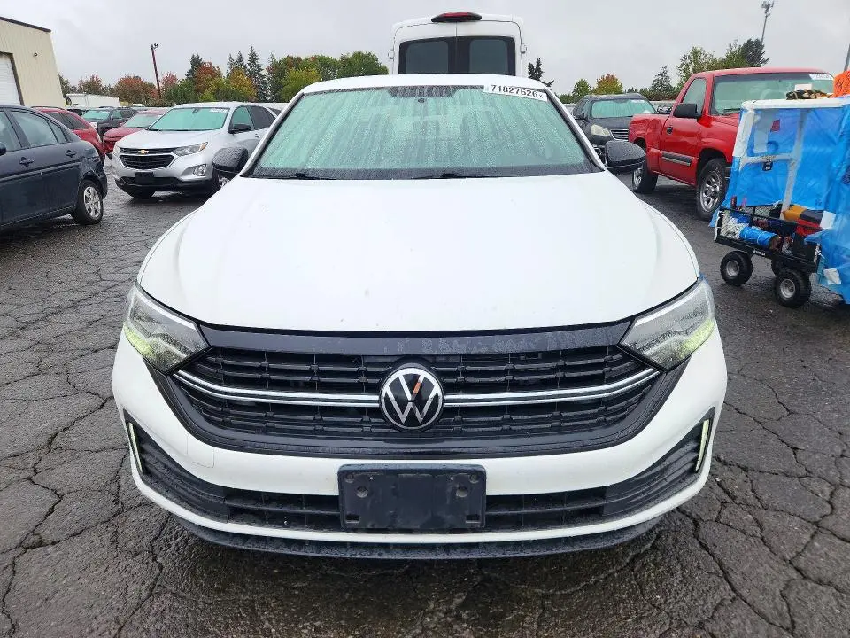 2022 VOLKSWAGEN JETTA SPORT  