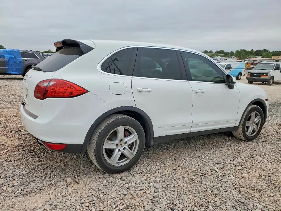 2012 PORSCHE CAYENNE   