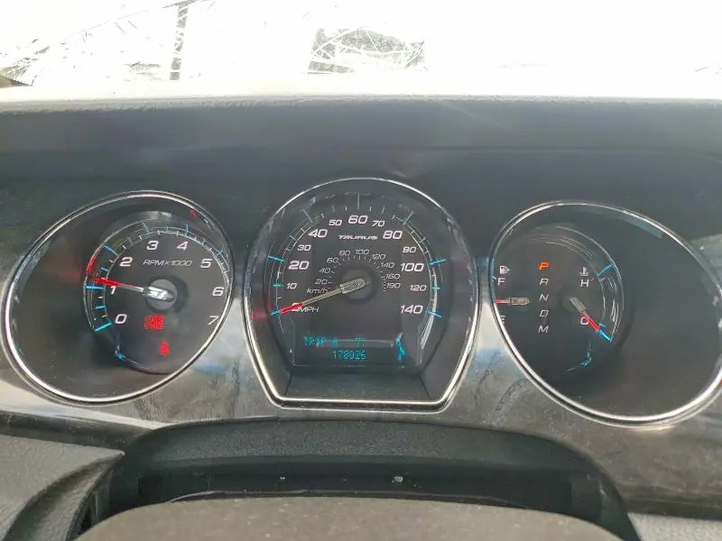 2012 FORD TAURUS LIMITED  