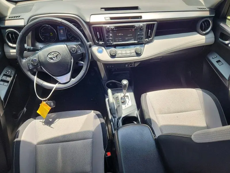 2016 TOYOTA RAV4 HV XLE  