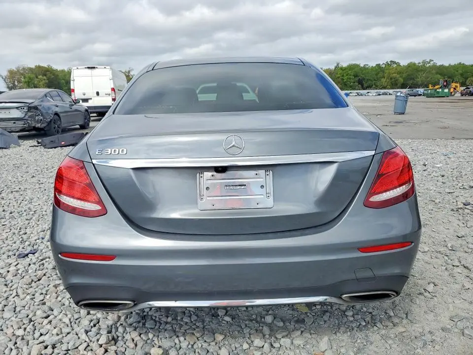 2019 MERCEDES-BENZ E 300  