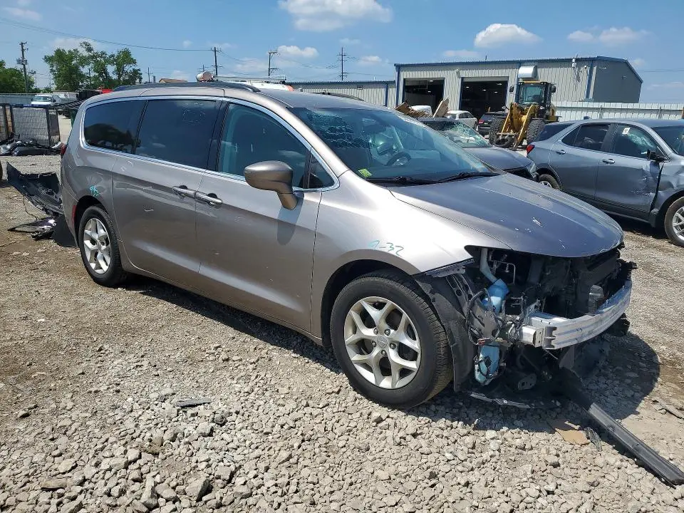 2018 CHRYSLER PACIFICA TOURING PLUS  