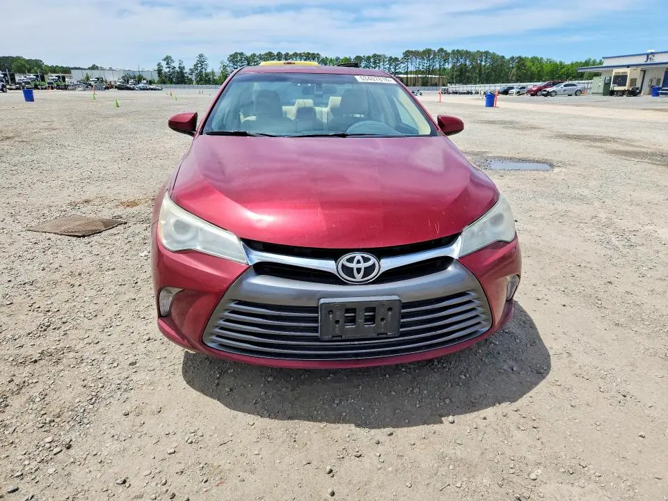 2016 TOYOTA CAMRY LE  