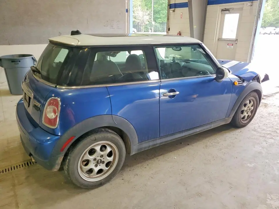 2012 MINI COOPER   