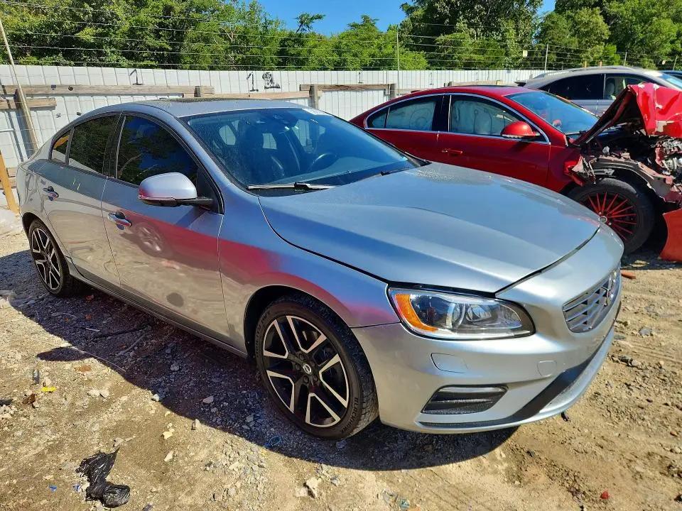 2017 VOLVO S60   