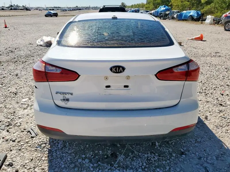 2016 KIA FORTE LX  