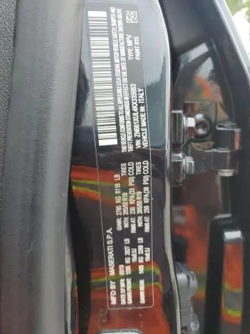 2019 MASERATI LEVANTE LUXURY  