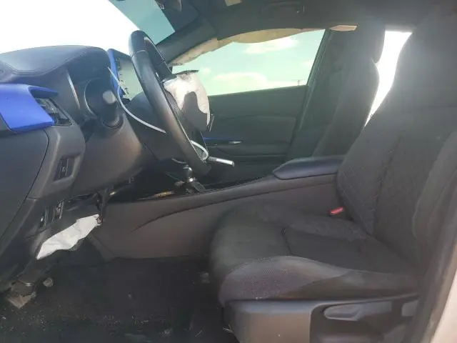 2020 TOYOTA C-HR XLE  