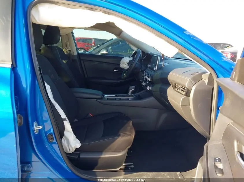 2024 NISSAN SENTRA SV XTRONIC CVT