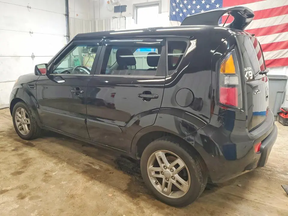 2011 KIA SOUL +  