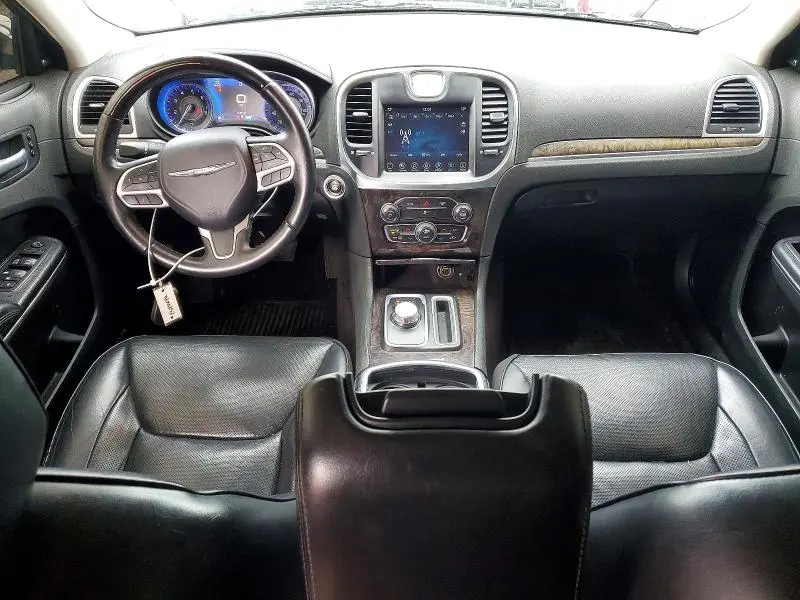 2017 CHRYSLER 300C   