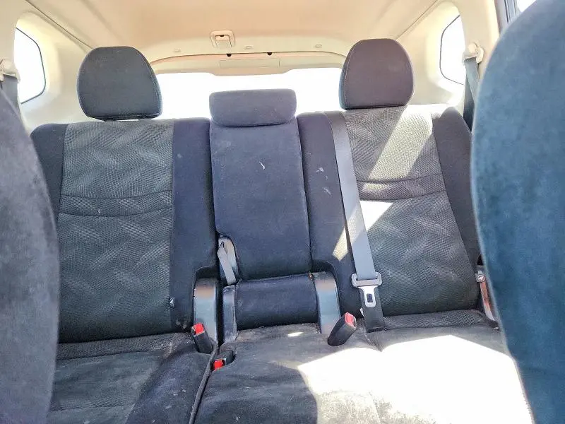 2015 NISSAN ROGUE SV  