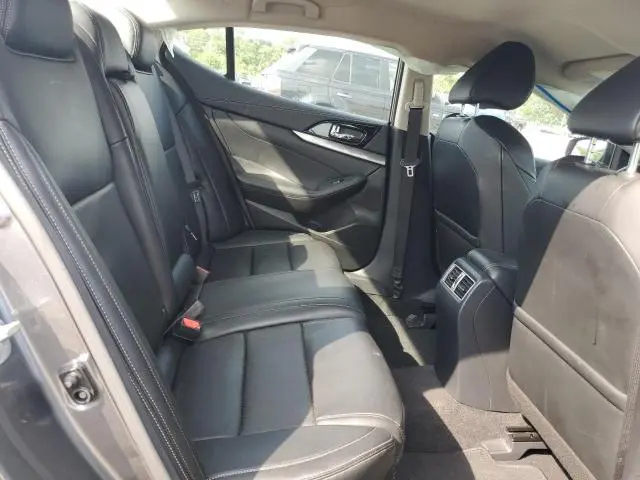 2023 NISSAN MAXIMA SV  