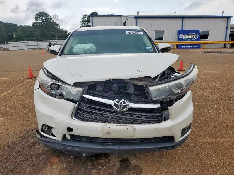 2015 TOYOTA HIGHLANDER LE  