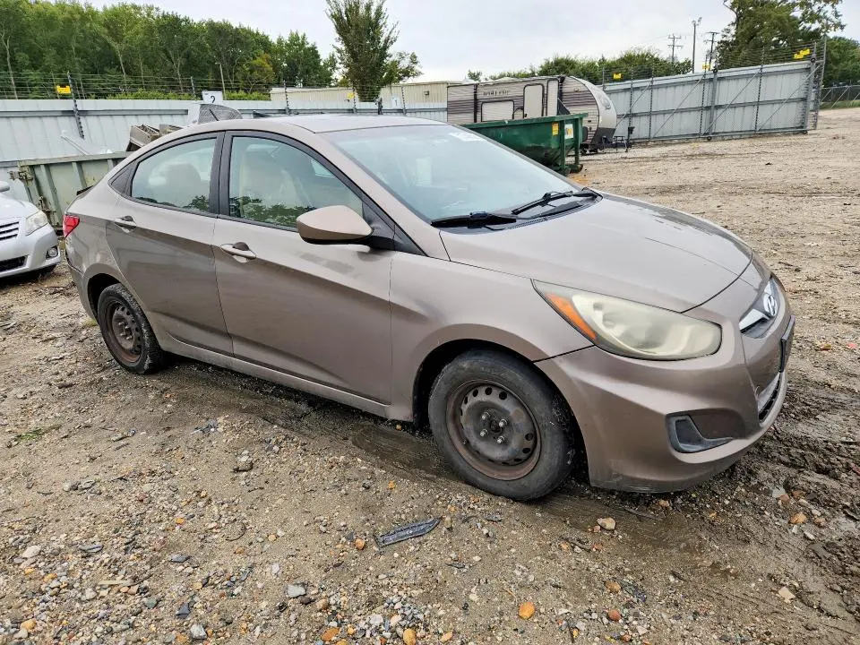 2013 HYUNDAI ACCENT   