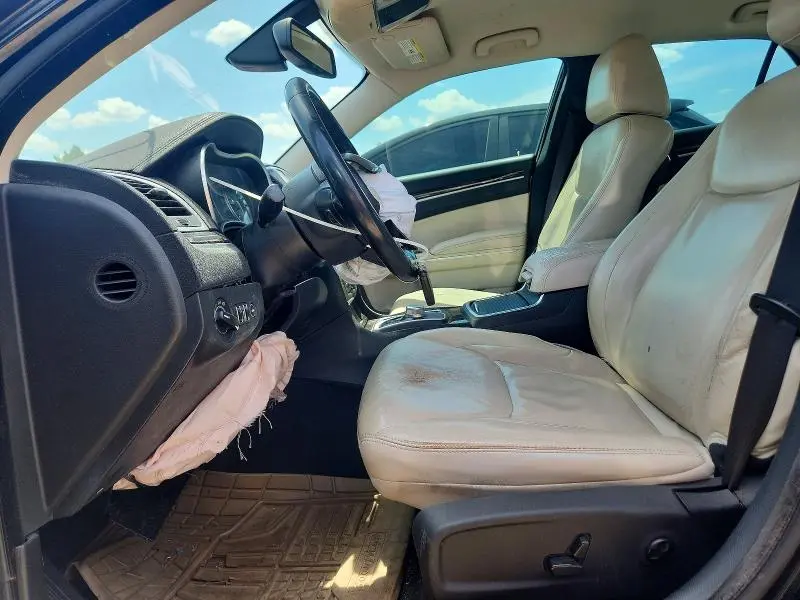 2015 CHRYSLER 300 LIMITED  