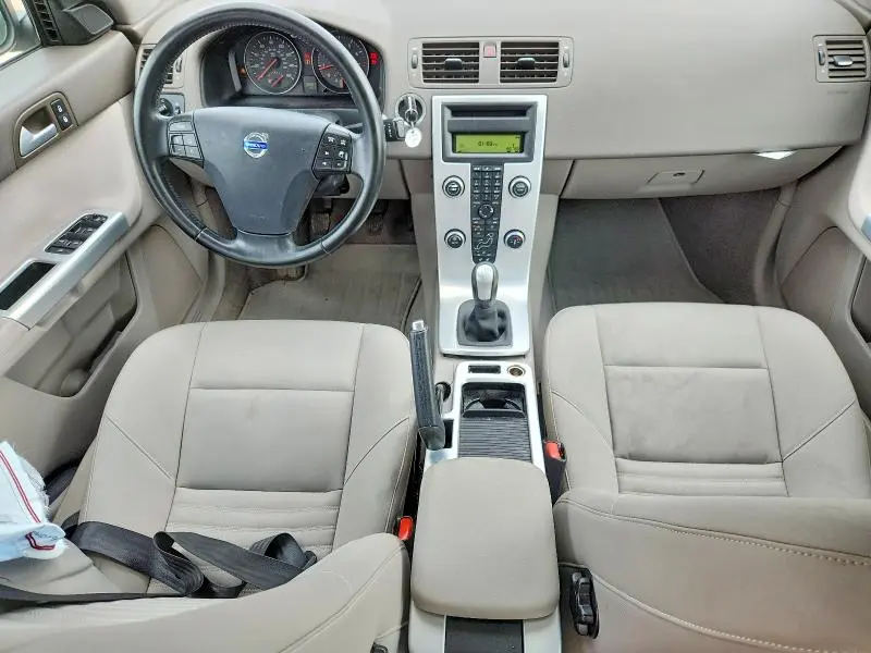 2010 VOLVO S40 2.4I  