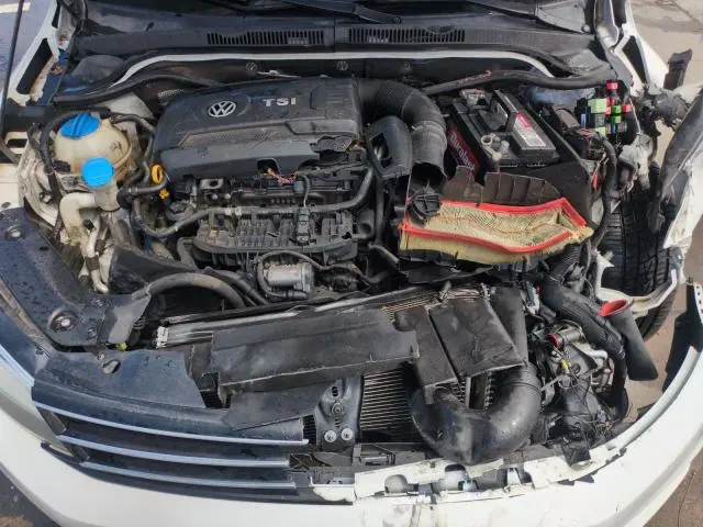 2015 VOLKSWAGEN JETTA SE  