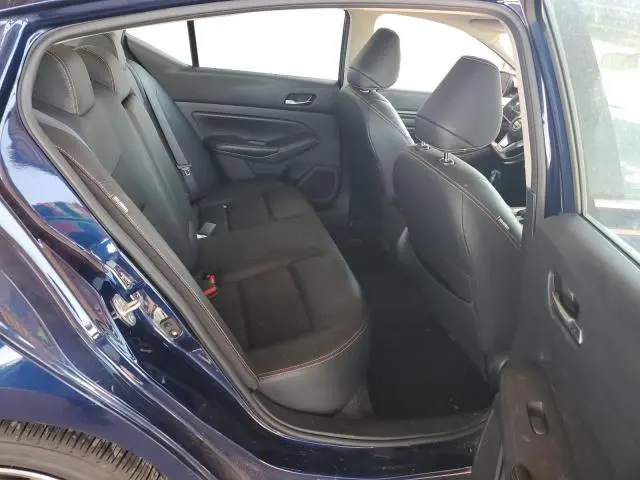 2022 NISSAN ALTIMA SR  