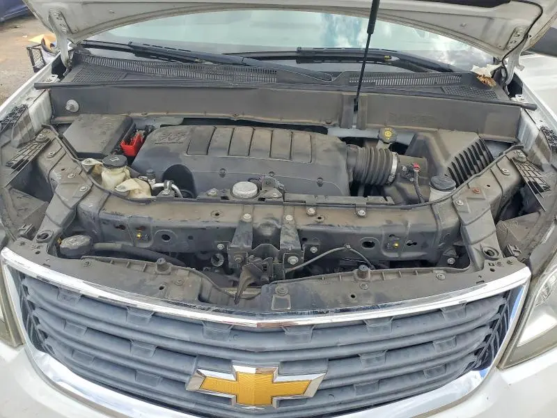 2016 CHEVROLET TRAVERSE LS  