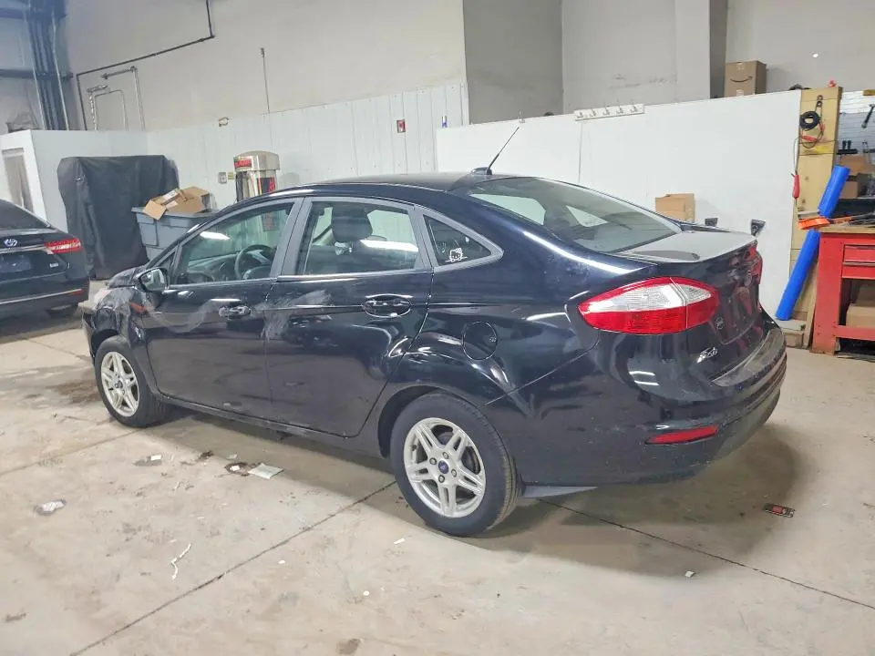 2017 FORD FIESTA SE  