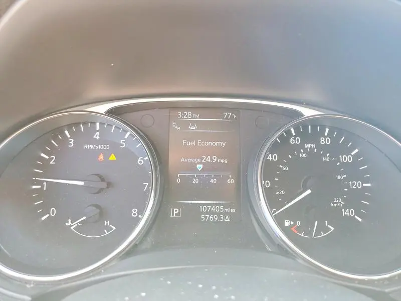 2015 NISSAN ROGUE SV  