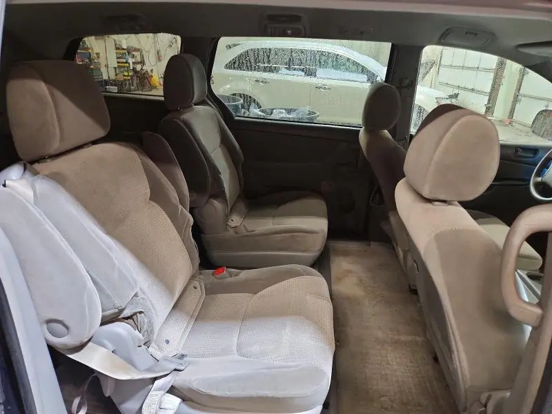 2010 TOYOTA SIENNA CE  