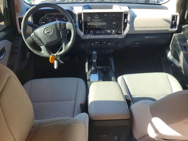 2025 NISSAN FRONTIER SV  