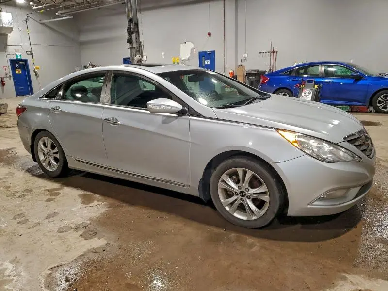 2011 HYUNDAI SONATA SE  